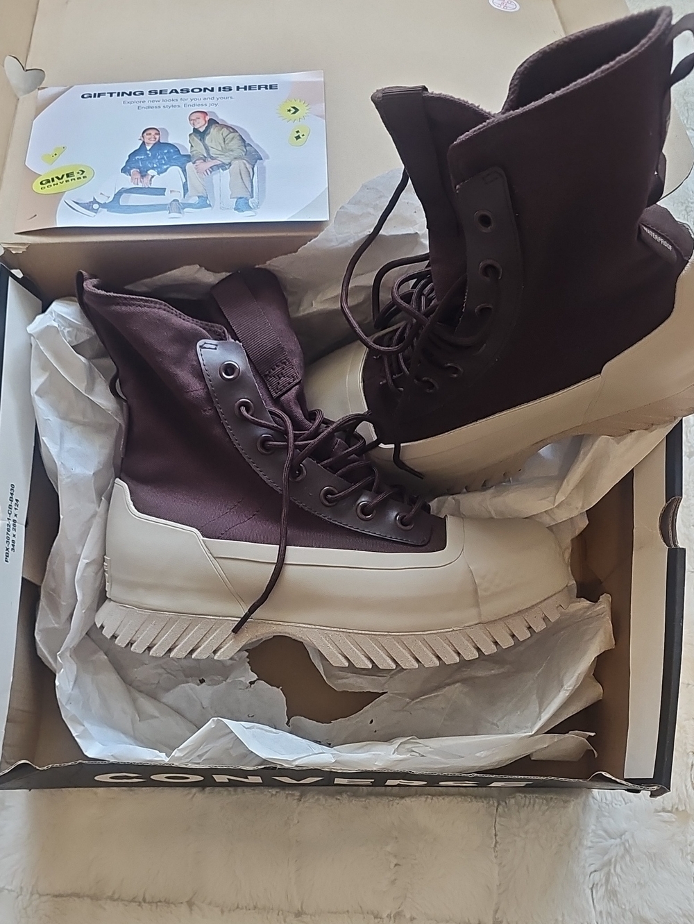 NEW Converse High-Top Canvas Lug Boot in Burgundy and Off-White Unisex